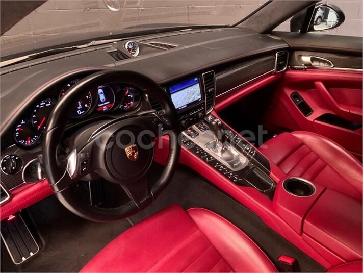 PORSCHE Panamera 3.0 4S